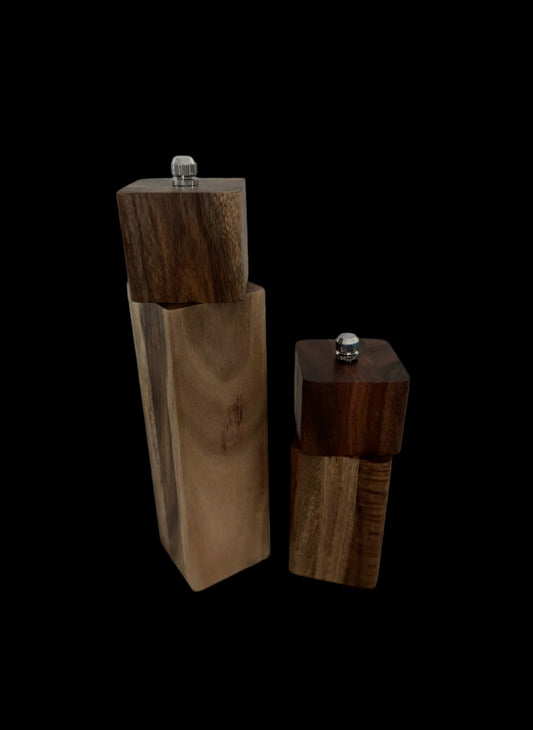 Edles Salz- & Pfeffermühlen-Set aus Holz – Mit Liebe in der Schweiz graviert 🌿