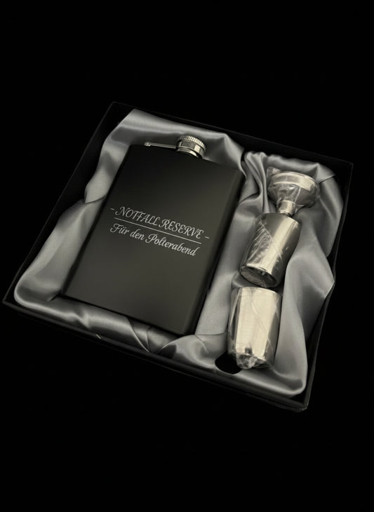 Flachmann-Set mit Gravur – Schwarz, inkl. 2 Trinkbecher im Geschenkset 🍂