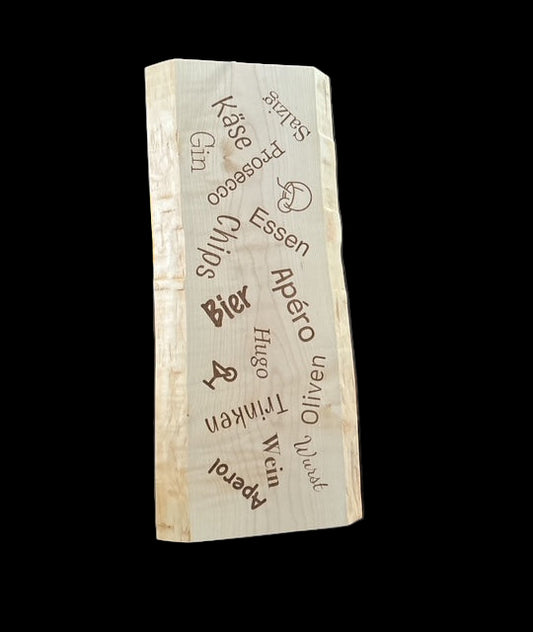 Aperoplatte Holz – Personalisiert & handgemacht in der Schweiz 🇨🇭